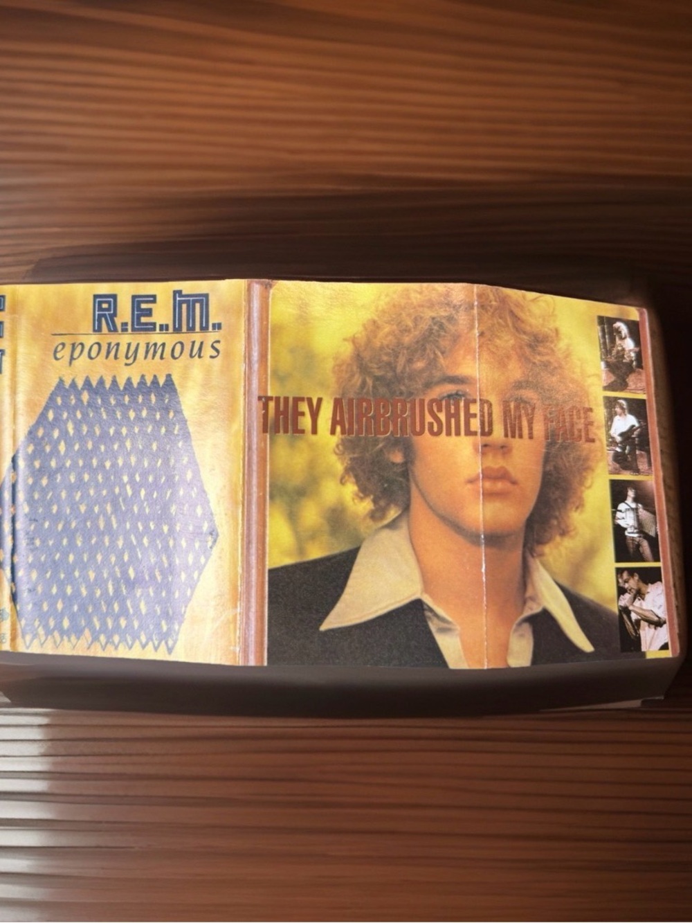R.E.M. 'Eponymous' Cassette Tape -Excellent used condition - Picture 2 of 3
